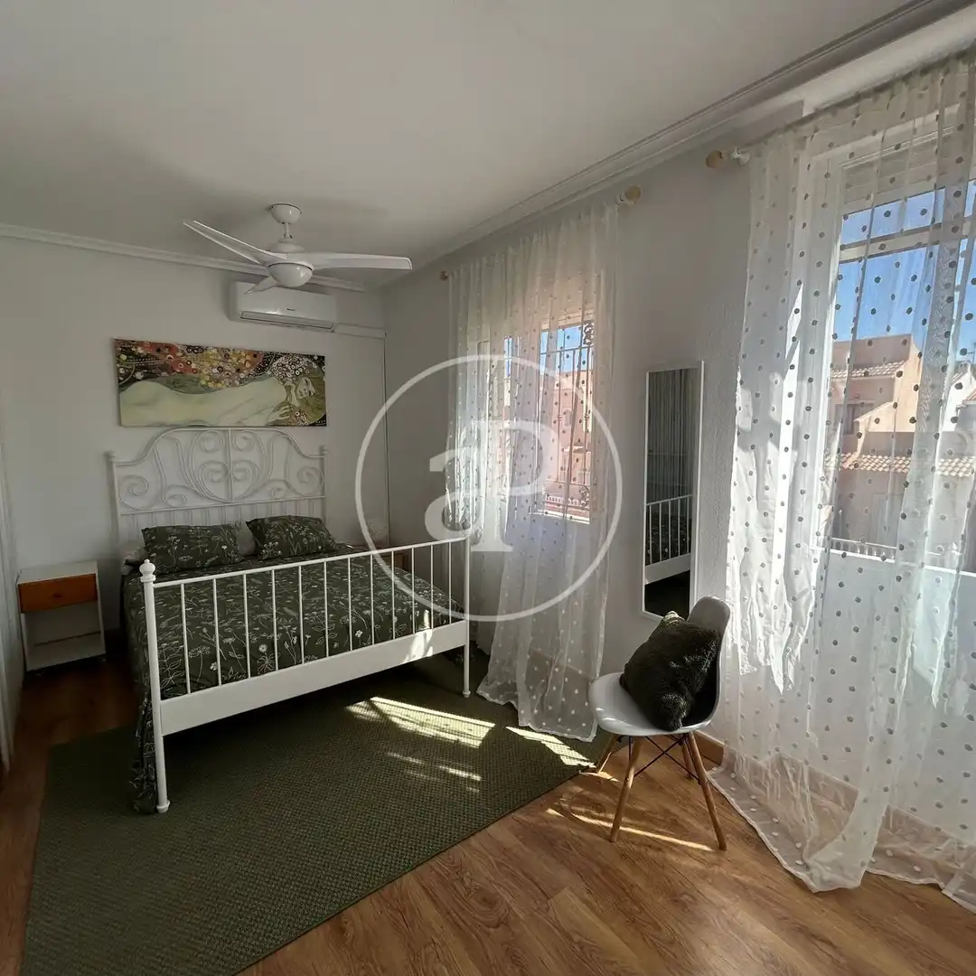 Dormitori de Casa adosada en venda en Orihuela amb Aire condicionat, Calefacció i Terrassa