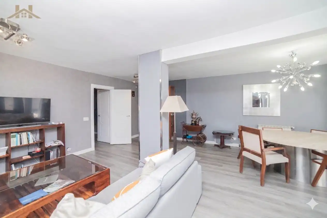 Living room of Single-family semi-detached for sale in Pozuelo de Alarcón  with Air Conditioner, Heating and Terrace