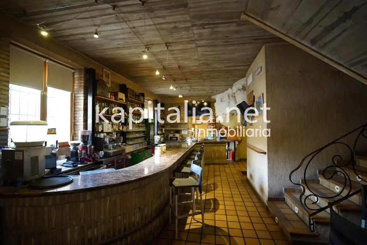 Commercial properties for sale in Bocairent  with Air Conditioner and Furnished