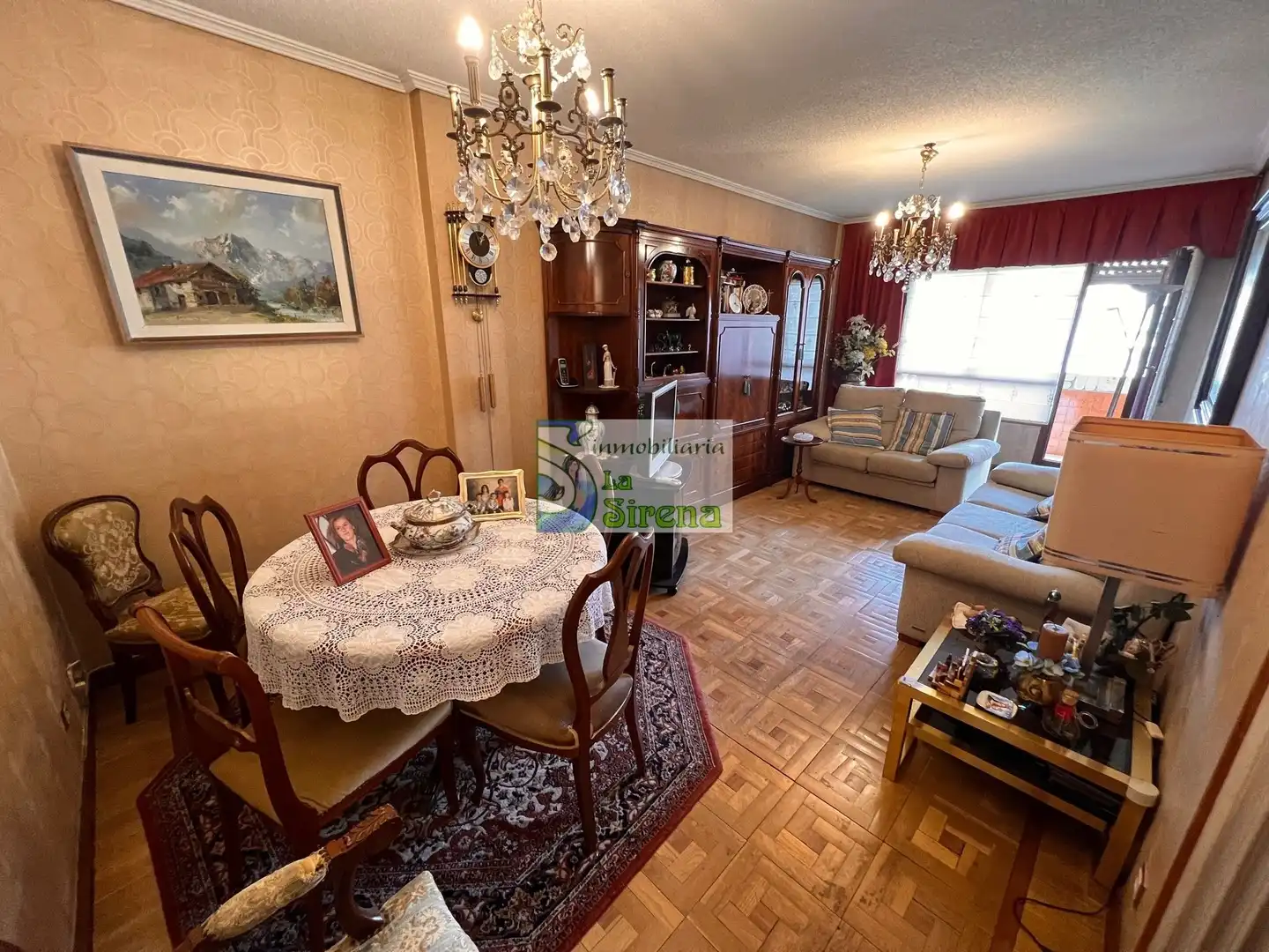 Sala de estar de Piso en venta en Castro-Urdiales con Calefacción, Terraza y Amueblado