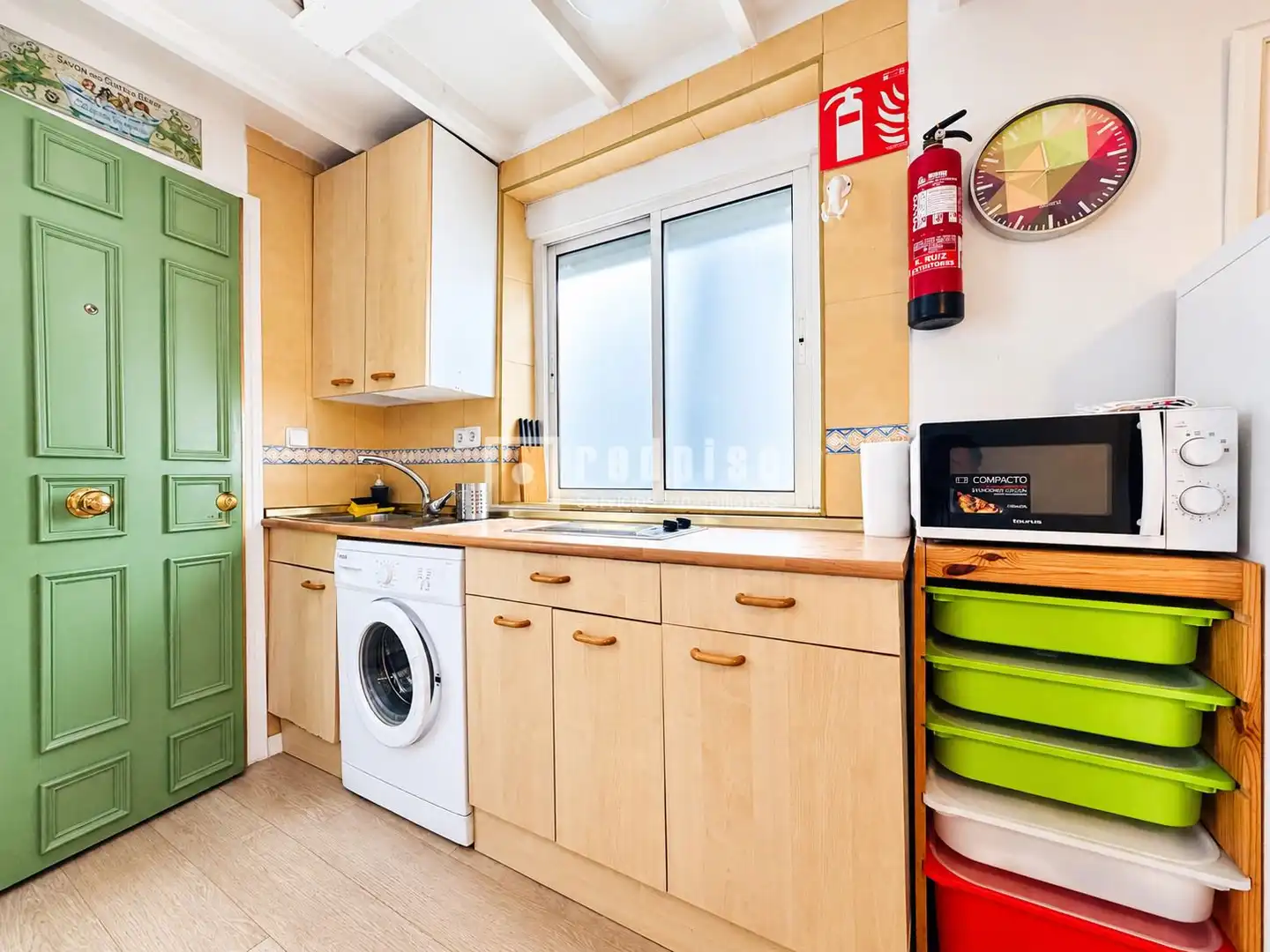 Küche von Maisonette zum Verkauf in Madrid mit Klimaanlage, Heizung und Abstellraum