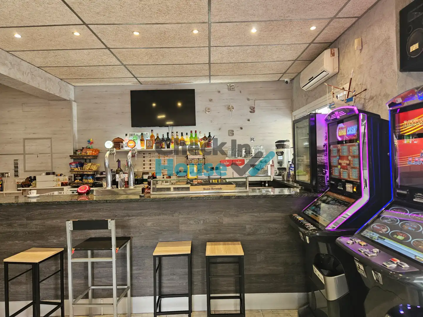 Local comercial en venta en Carrer Anselm Clavé, imagen 2