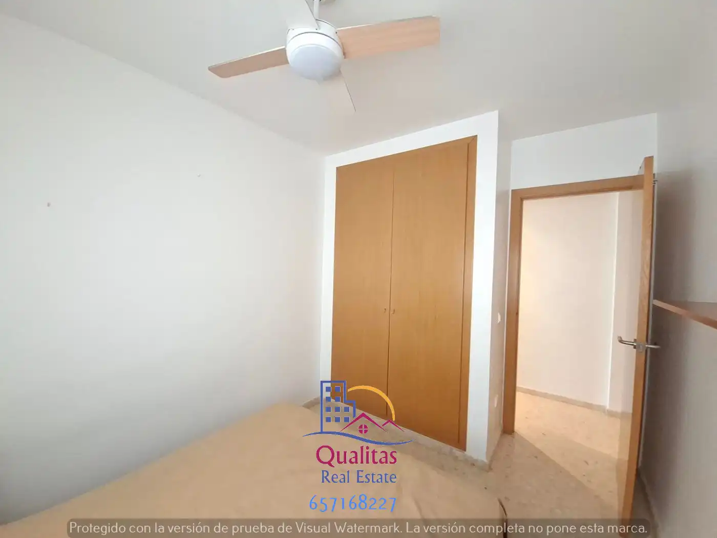 Habitación de Apartamento de alquiler en Oliva con Aire acondicionado, Calefacción y Terraza