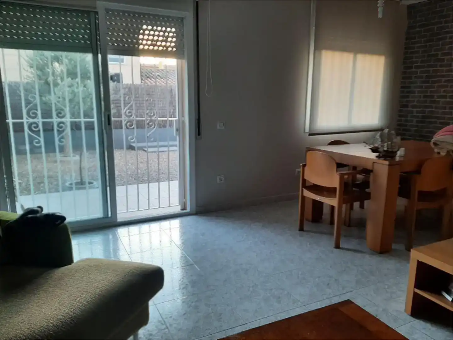Sala d'estar de Pis en venda en Sils amb Jardí privat i Traster