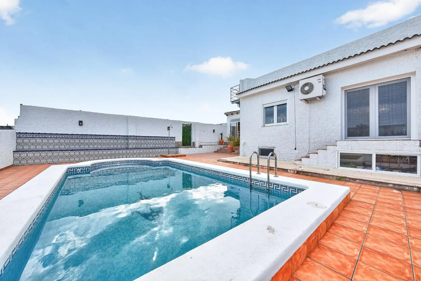 Swimming pool of Houses for sale in Centro  
