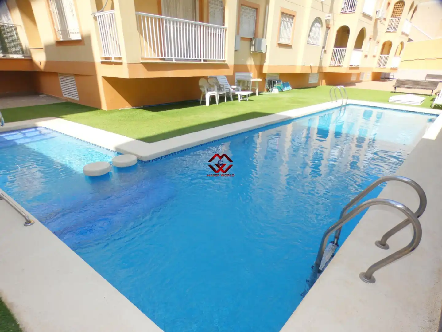 Piscina de Apartament en venda en Mazarrón amb Aire condicionat, Traster i Moblat