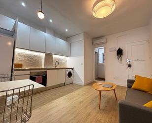 Kitchen of Flat to rent in  Barcelona Capital  with Air Conditioner, Parquet flooring and Furnished
