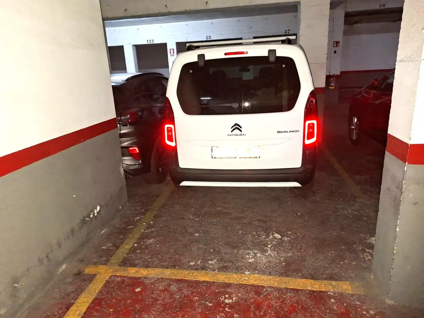 Aparcament de Garatge en venda en L'Hospitalet de Llobregat