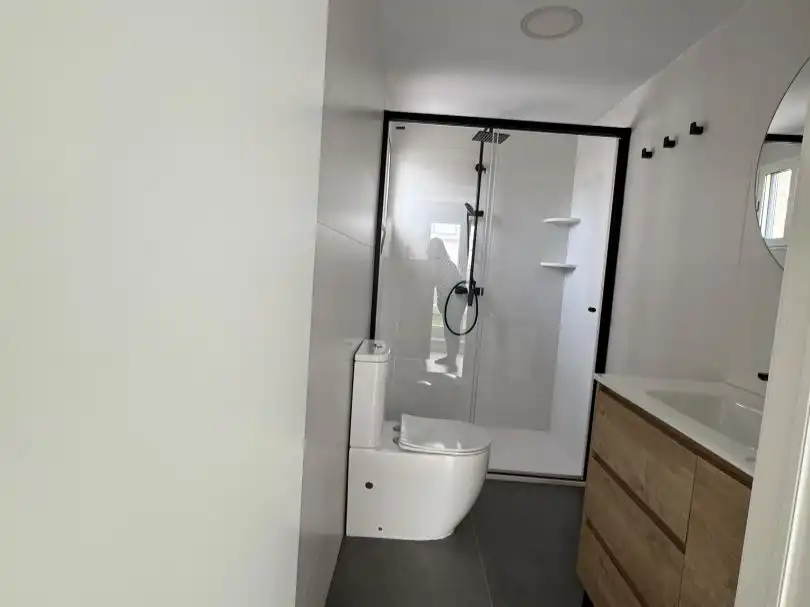 Badezimmer von Wohnung zum Verkauf in Sagunto / Sagunt mit Klimaanlage und Terrasse
