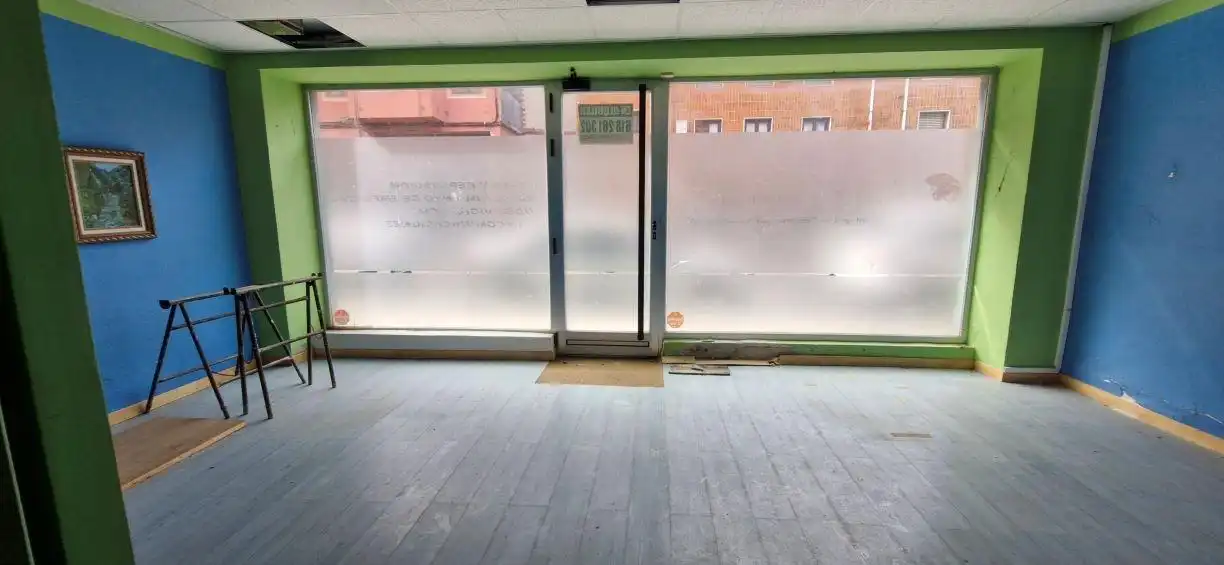 Geschaftsraum zur Miete in Avenida de Bilbao, 9, Sierrapando