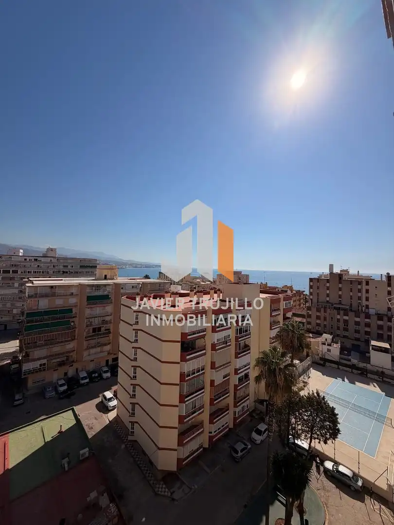 Vista exterior de Apartamento en venta en Vélez-Málaga con Piscina
