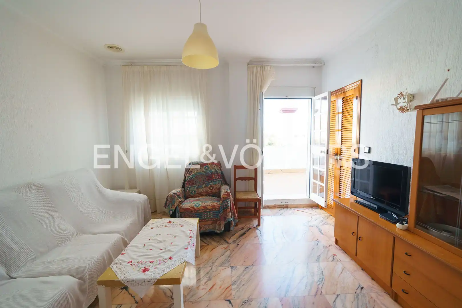 Living room of Houses for sale in Puerto Real  with Heating, Private garden and Terrace