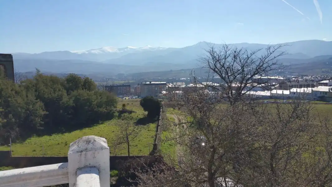 Vista exterior de Finca rústica en venta en Ponferrada con Calefacción, Jardín privado y Terraza