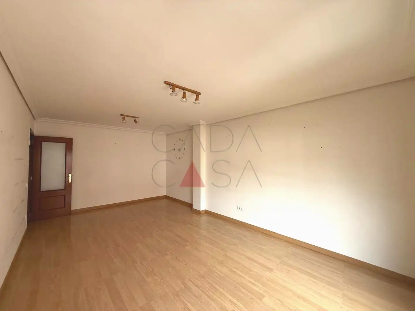 Appartamento con balcone in vendita a Avenida Justina Berdía