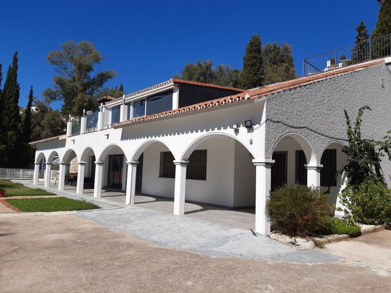 Exterior view of House or chalet for sale in Mijas  with Air Conditioner, Heating and Private garden