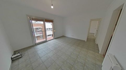 Foto 5 de Piso en venta en C/ Mila I Fontanals, Mercat, Rubí