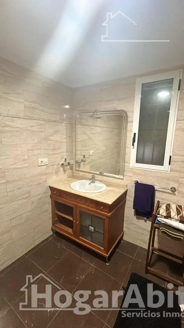 Baño de Casa o chalet en venta en Chiva con Aire acondicionado, Calefacción y Jardín privado