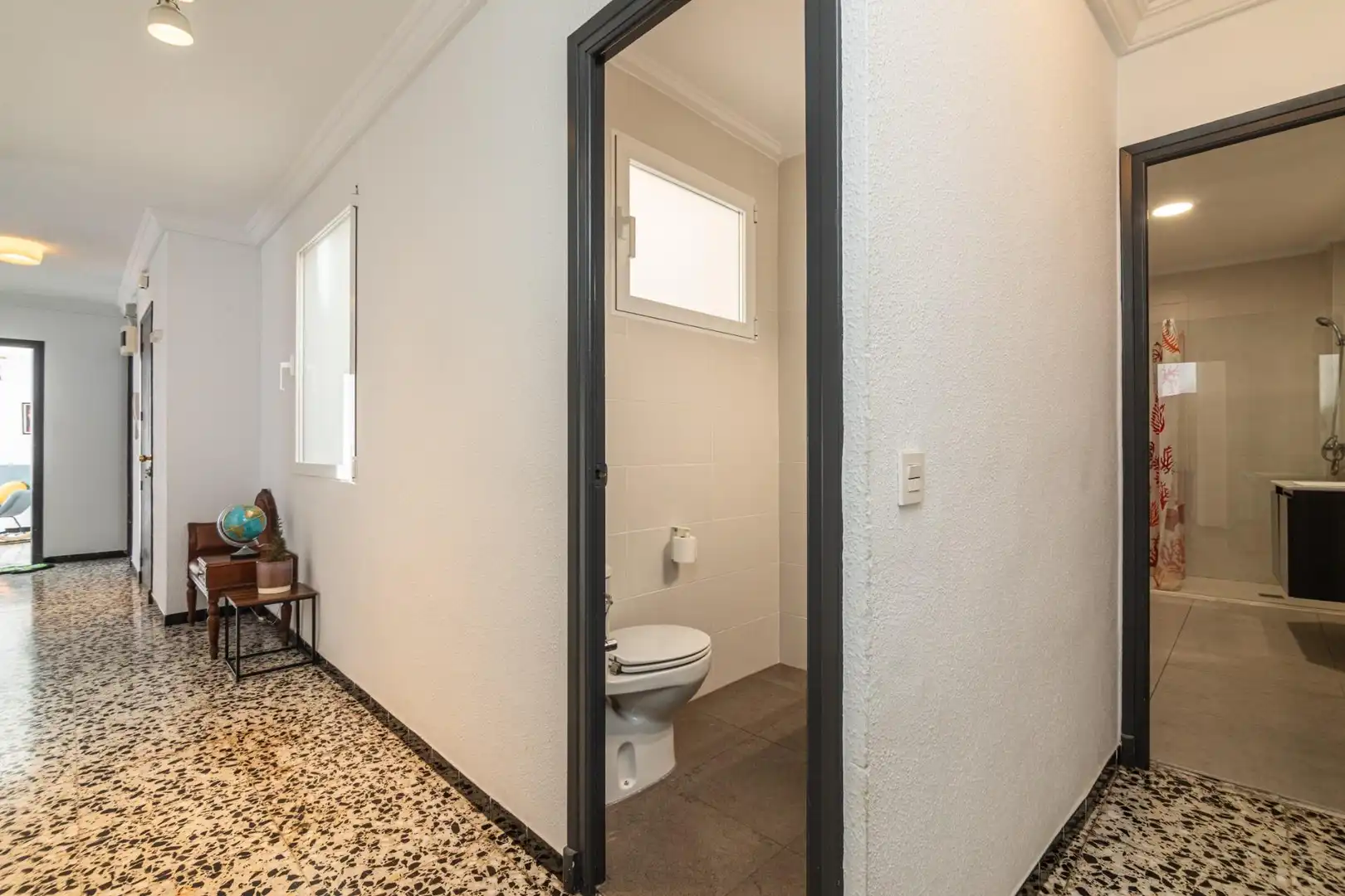 Baño de Piso en venta en Elche / Elx con Balcón