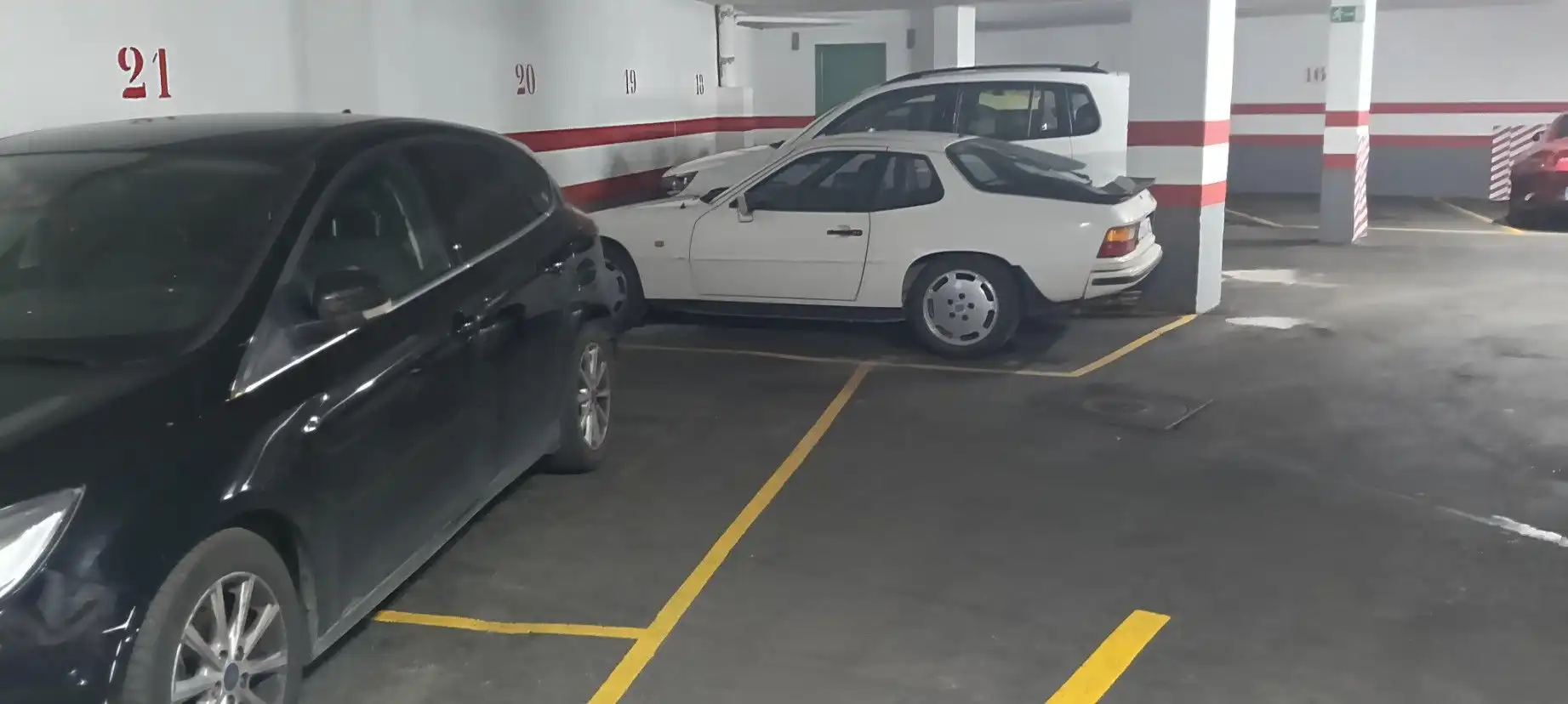 Parkplatz von Garage zum Verkauf in Zaragoza