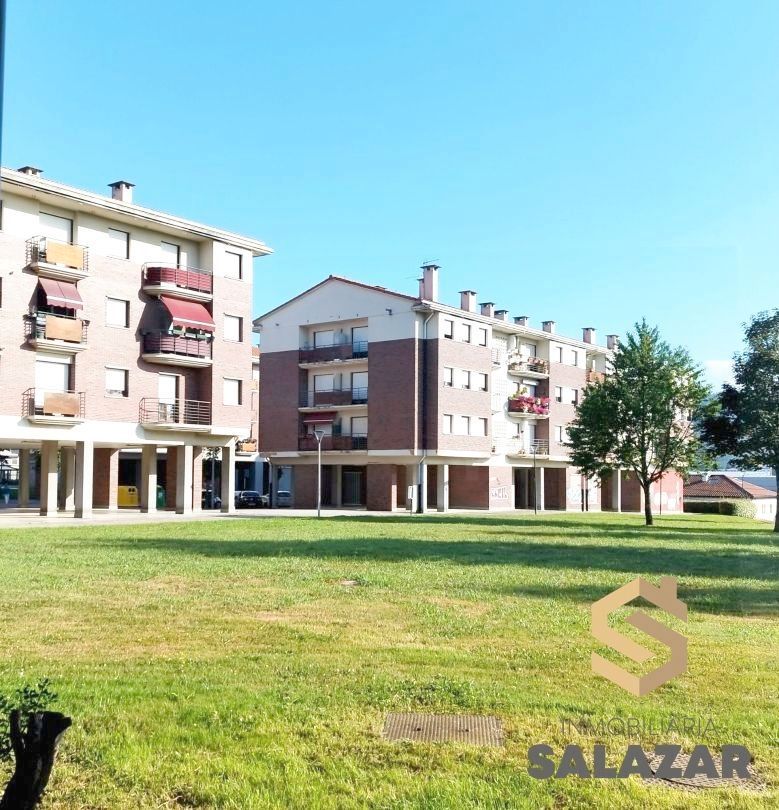 Vista exterior de Pis en venda en Zamudio amb Calefacció, Jardí privat i Terrassa