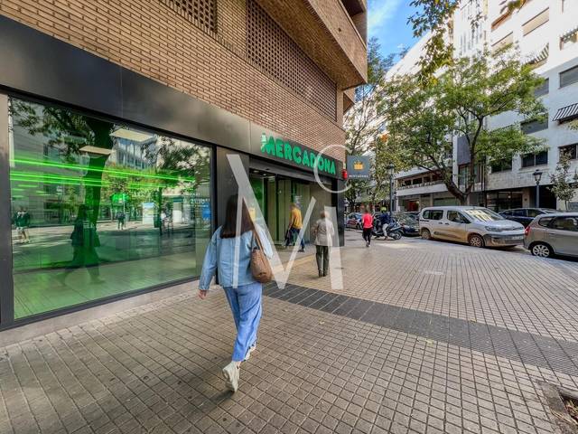 Local comercial en Alquiler en Exposició