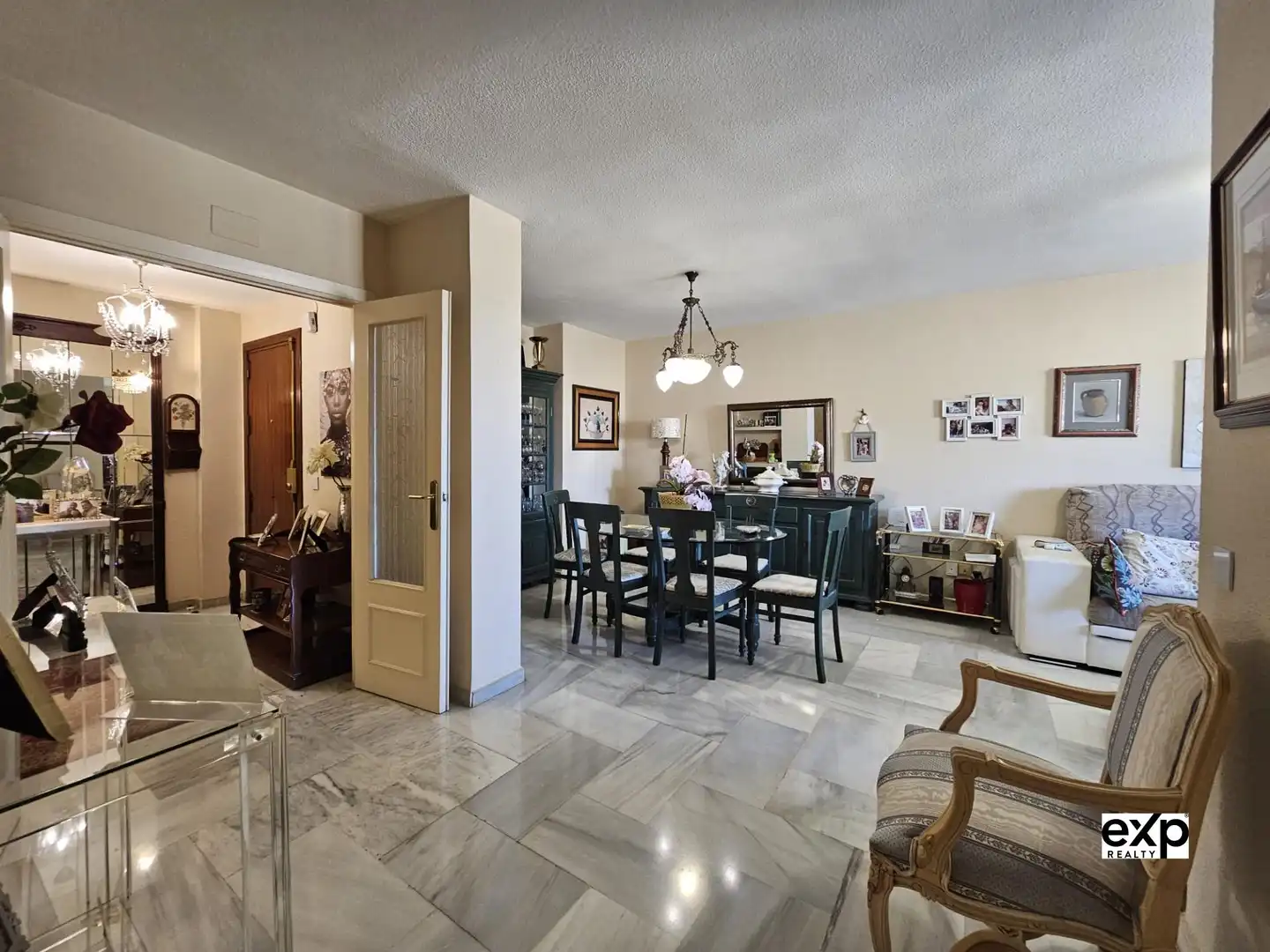 Dining room of Flat for sale in Fuengirola  with Air Conditioner, Swimming Pool and Furnished