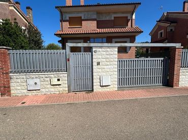 Maison à louer à Sariegos