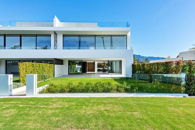 Casa adosada en Venta en La Carolina - Guadalpín