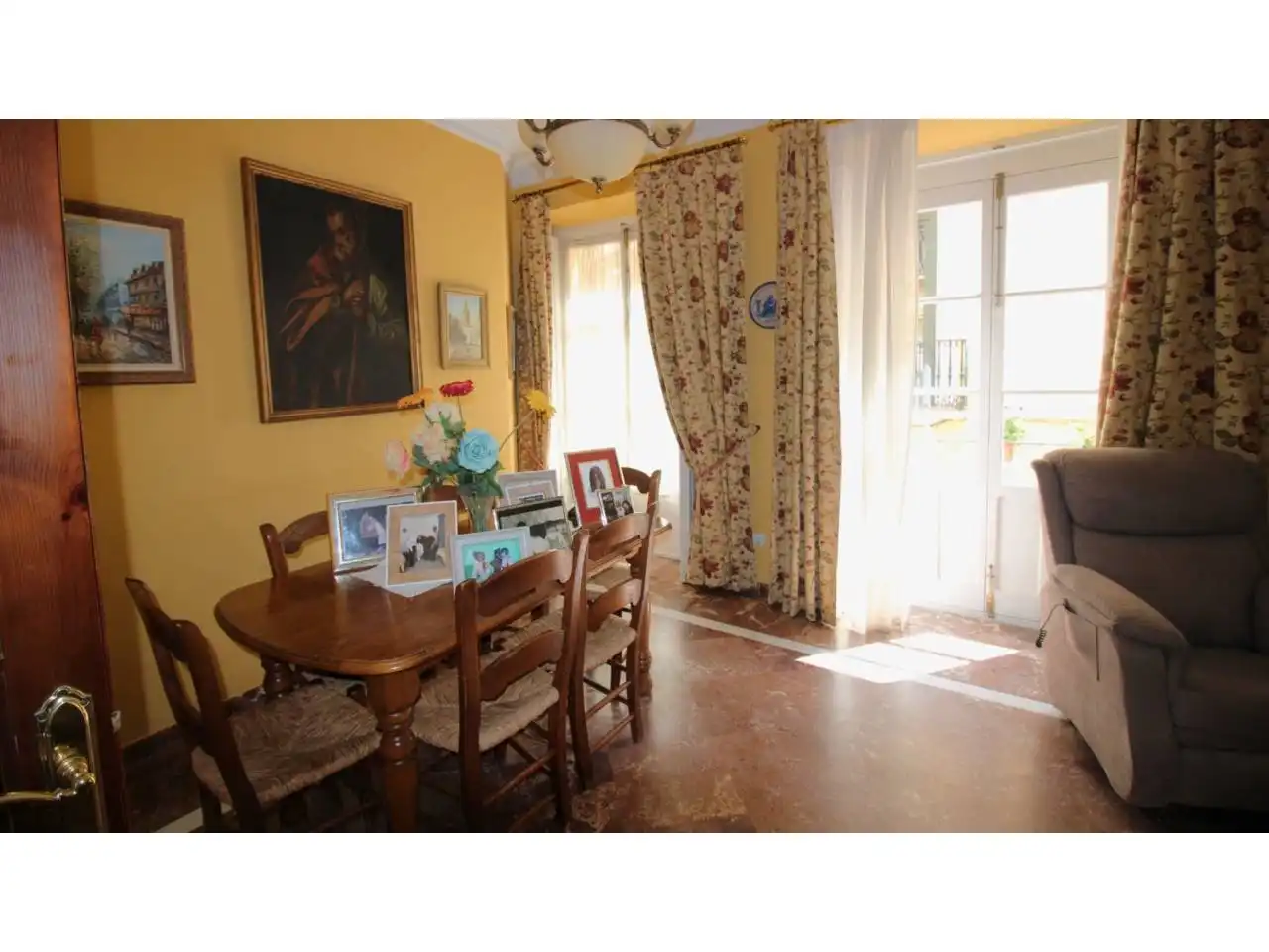 Dining room of Houses for sale in Sevilla  with Air Conditioner, Heating and Terrace
