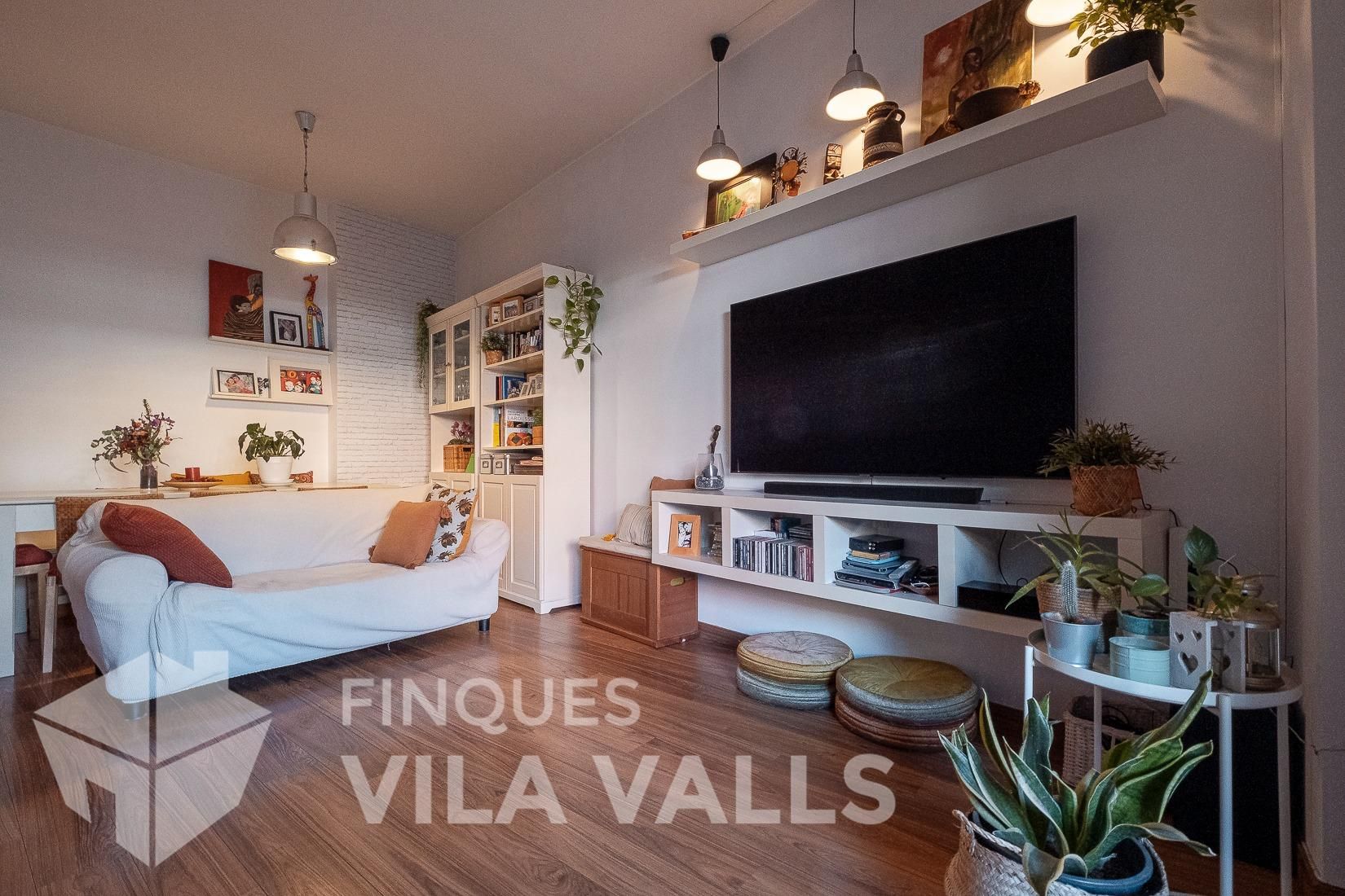 Living room of Planta baja for sale in Caldes de Montbui  with Heating, Parquet flooring and Terrace