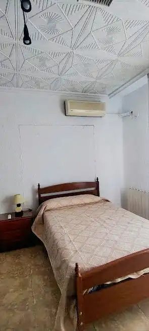 Habitación de Piso de alquiler en Linares con Aire acondicionado, Calefacción y Amueblado