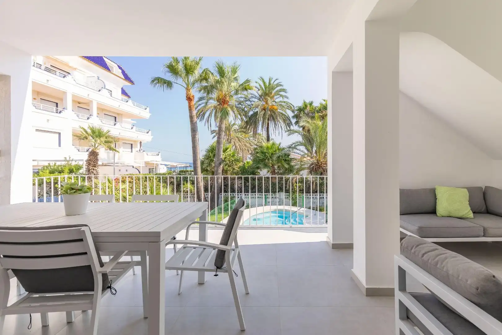 Terrasse von Haus oder Chalet zum Verkauf in Dénia mit Klimaanlage, Heizung und Privatgarten
