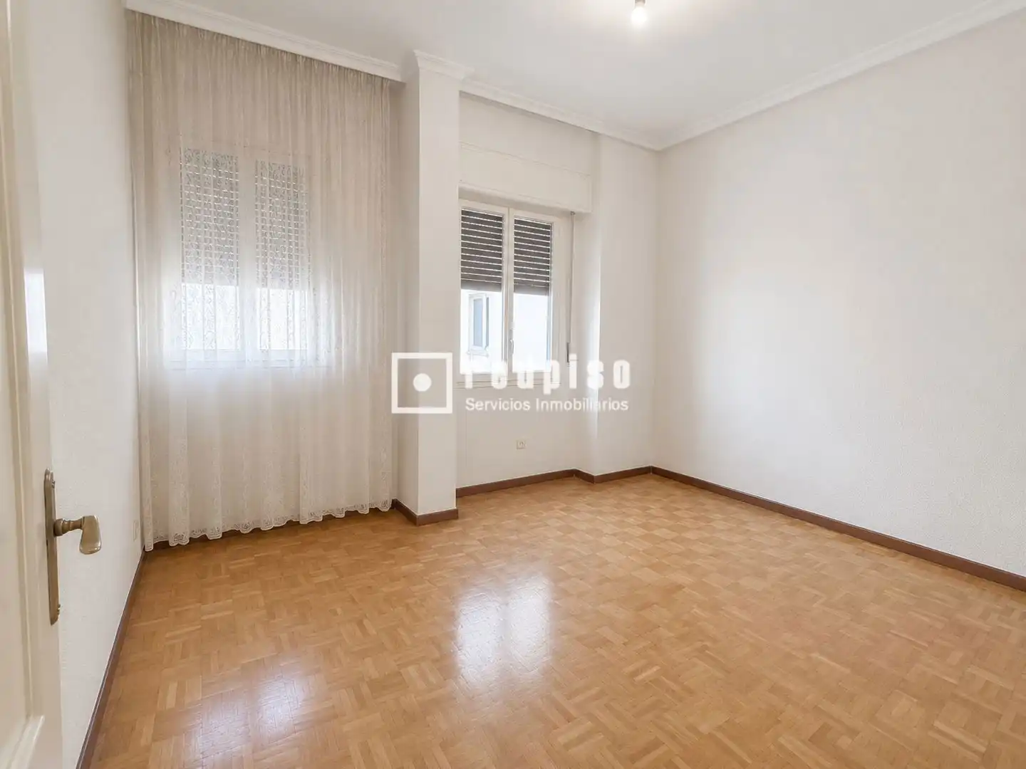 Habitación de Piso en venta en Madrid con Aire acondicionado, Calefacción y Parquet