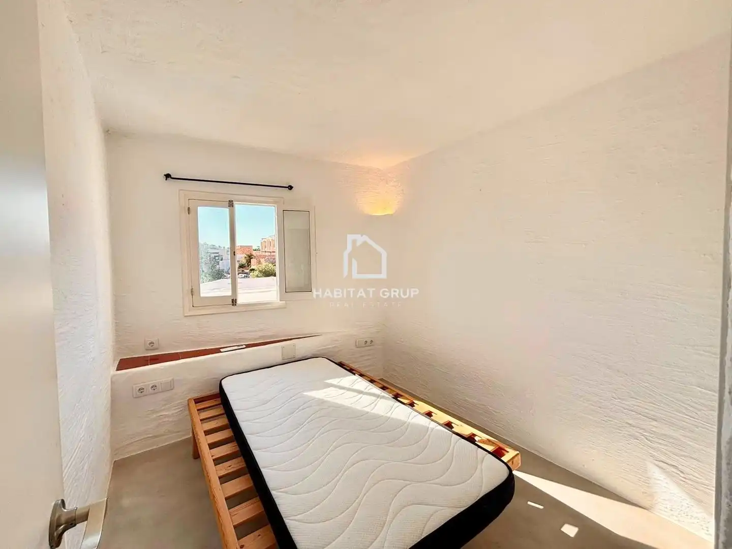 Bedroom of Flat for sale in Sant Lluís  with Heating and Private garden