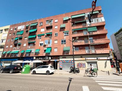 Vista exterior de Pis en venda en  Valencia Capital amb Balcó