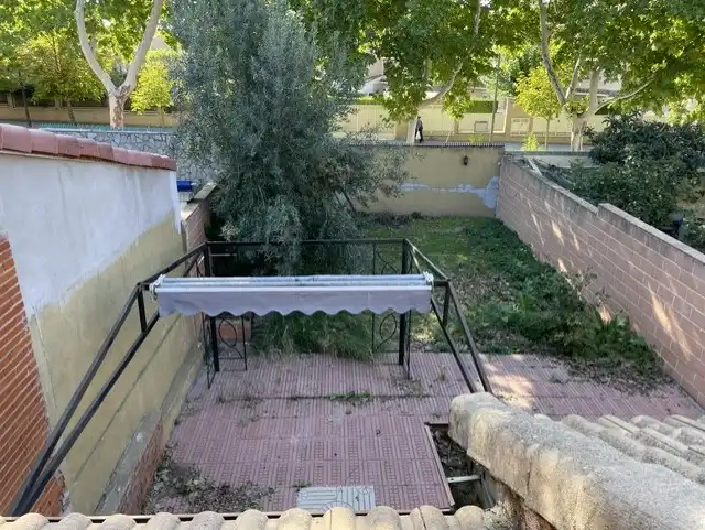 Semi-detached house for sale in C/ Número seis, imagen 15