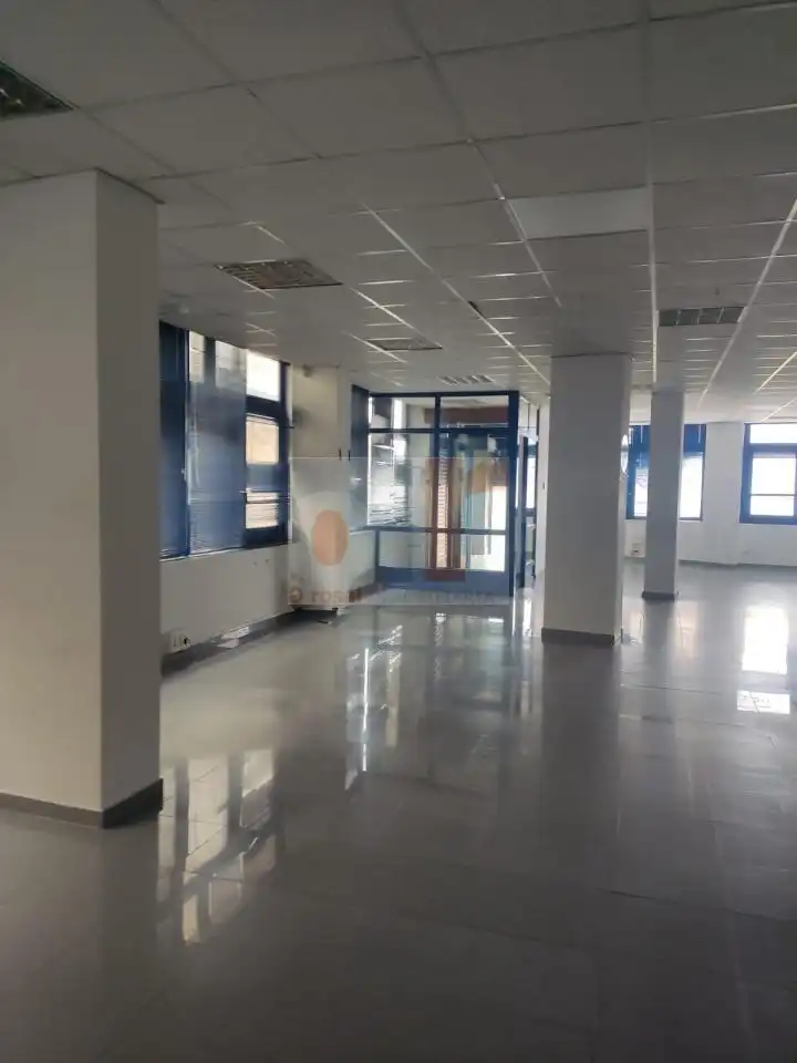 Business premises to rent in Coiro, imagen 11