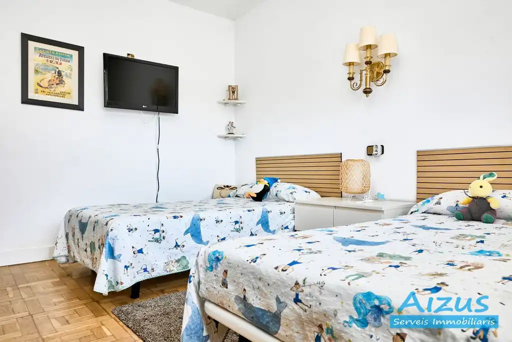 Habitación de Casa o chalet en venta en Seva con Aire acondicionado, Calefacción y Jardín privado