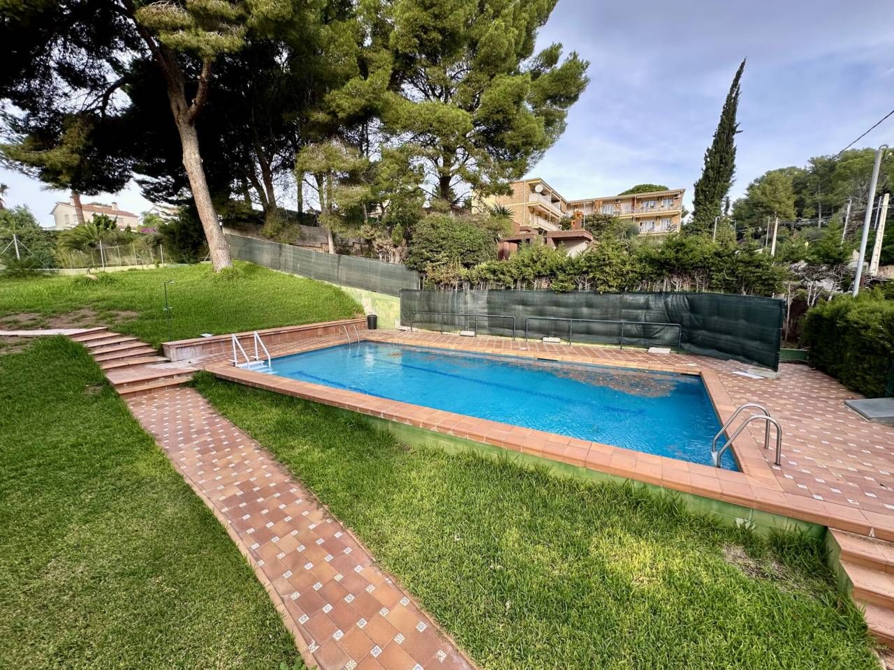 Piscina de Casa o xalet de lloguer en Calafell amb Calefacció, Jardí privat i Terrassa