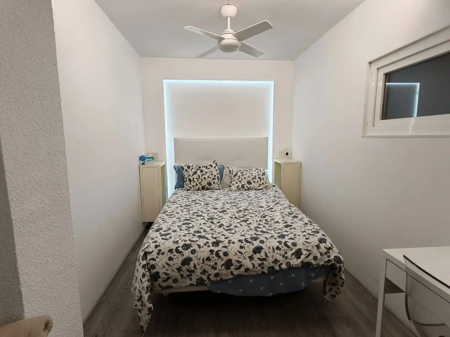 Habitación de Local en venta en Paterna con Aire acondicionado, Internet y Domótica