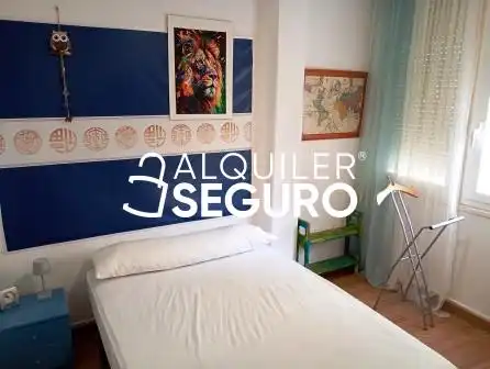 Habitación de Piso de alquiler en Miranda de Ebro con Calefacción, Terraza y Amueblado