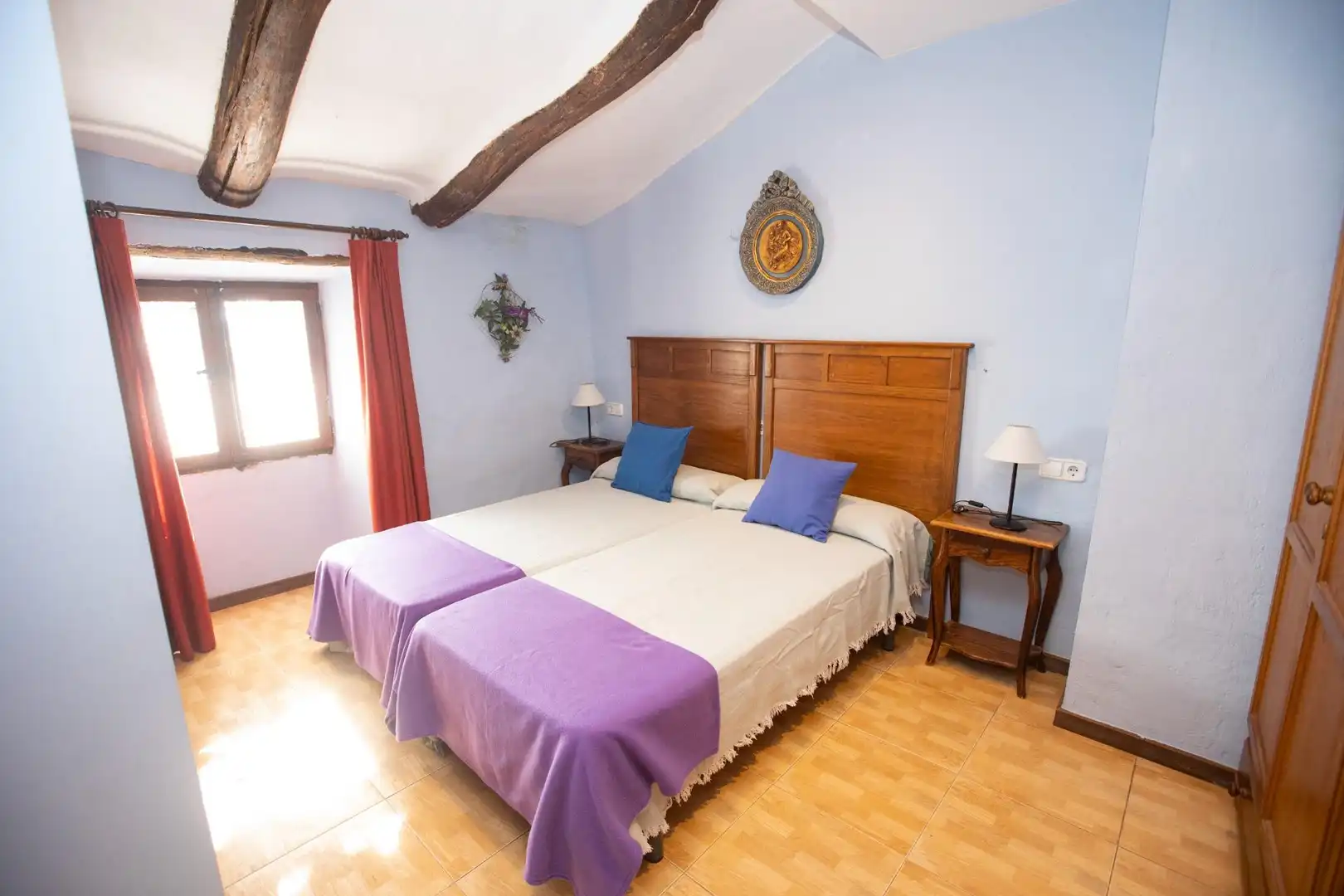 Schlafzimmer von Gebäude zum Verkauf in Siétamo