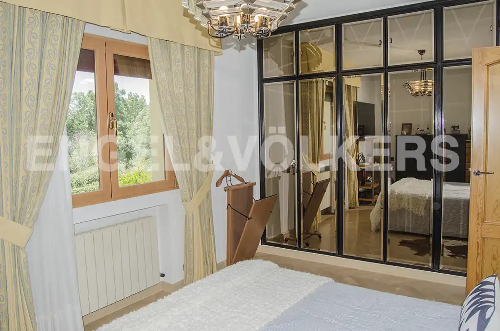 Bedroom of Houses for sale in El Escorial  with Heating, Private garden and Terrace