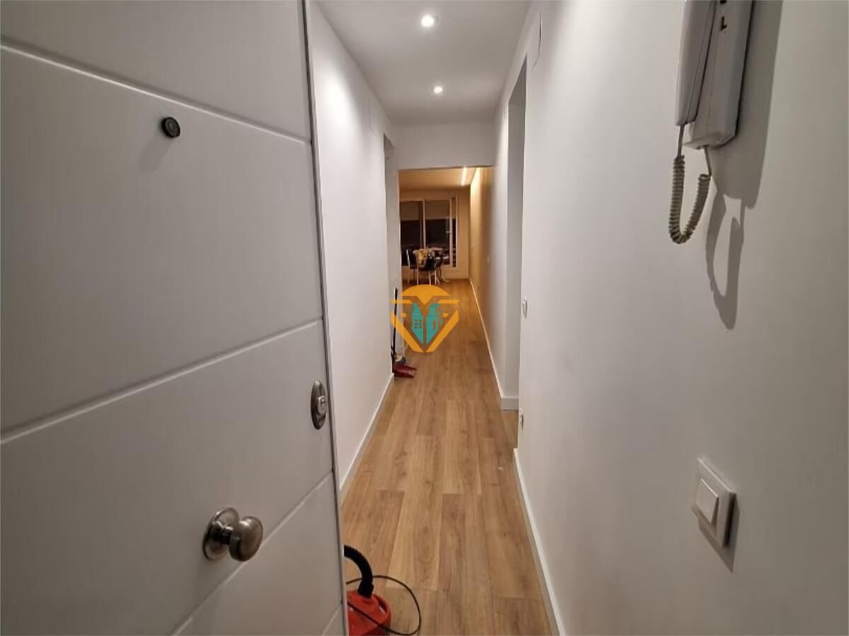 Flat for sale in Benidorm  with Air Conditioner, Alarm and Community pool