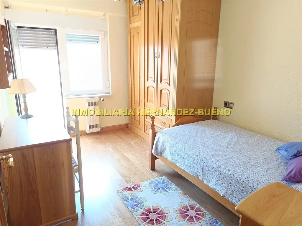 Habitación de Piso de alquiler en Salamanca con Calefacción, Amueblado y Balcón