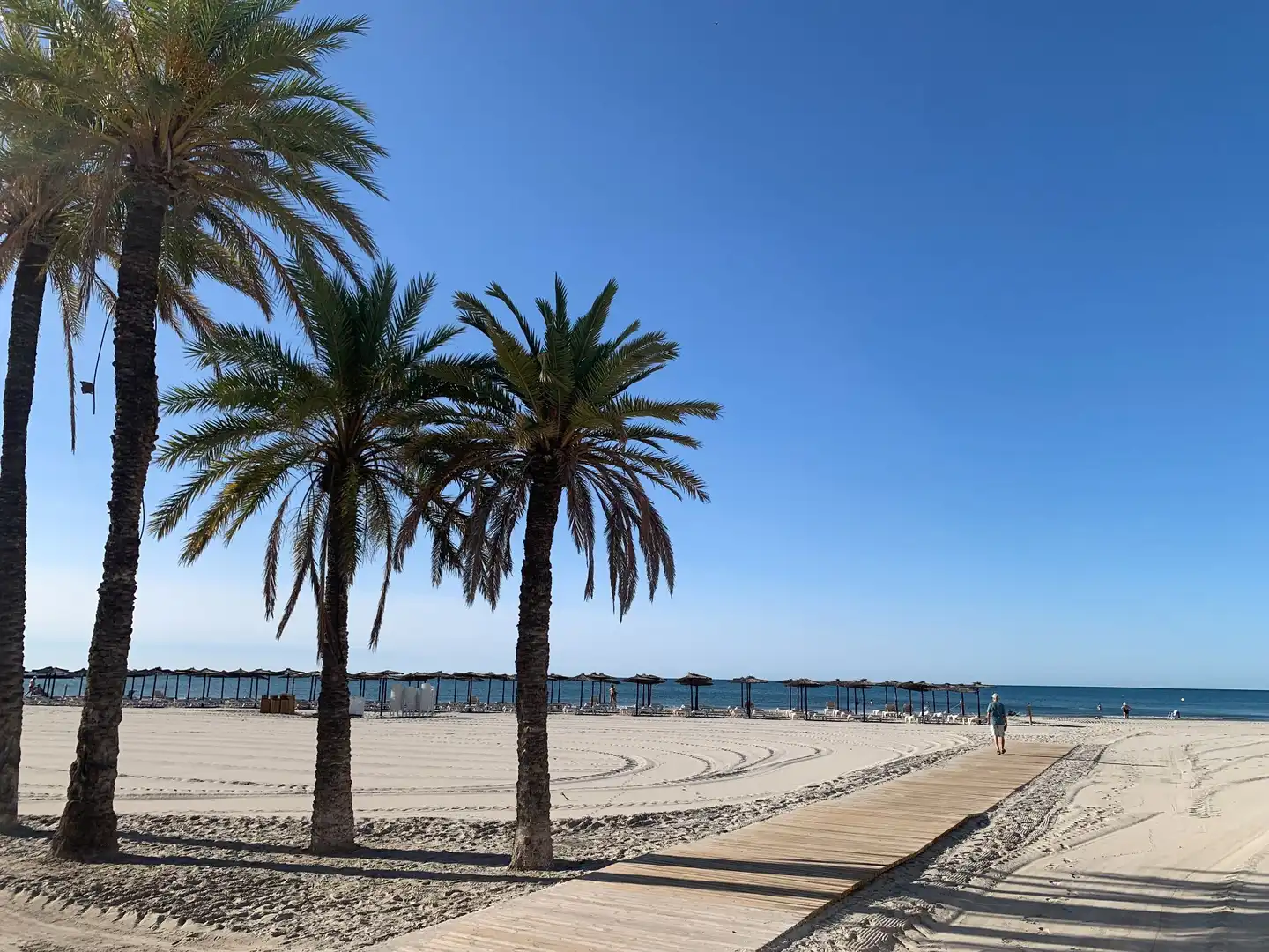 Außenansicht von Wohnungen zur Miete in Santa Pola mit Klimaanlage, Heizung und Terrasse