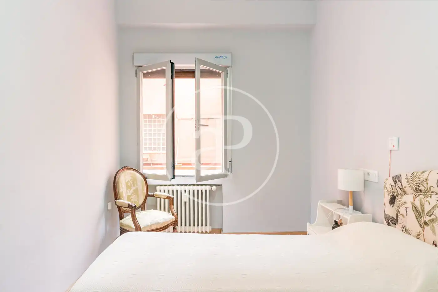 Bedroom of Flat for sale in Madrid  with Heating, Terrace and Storage room