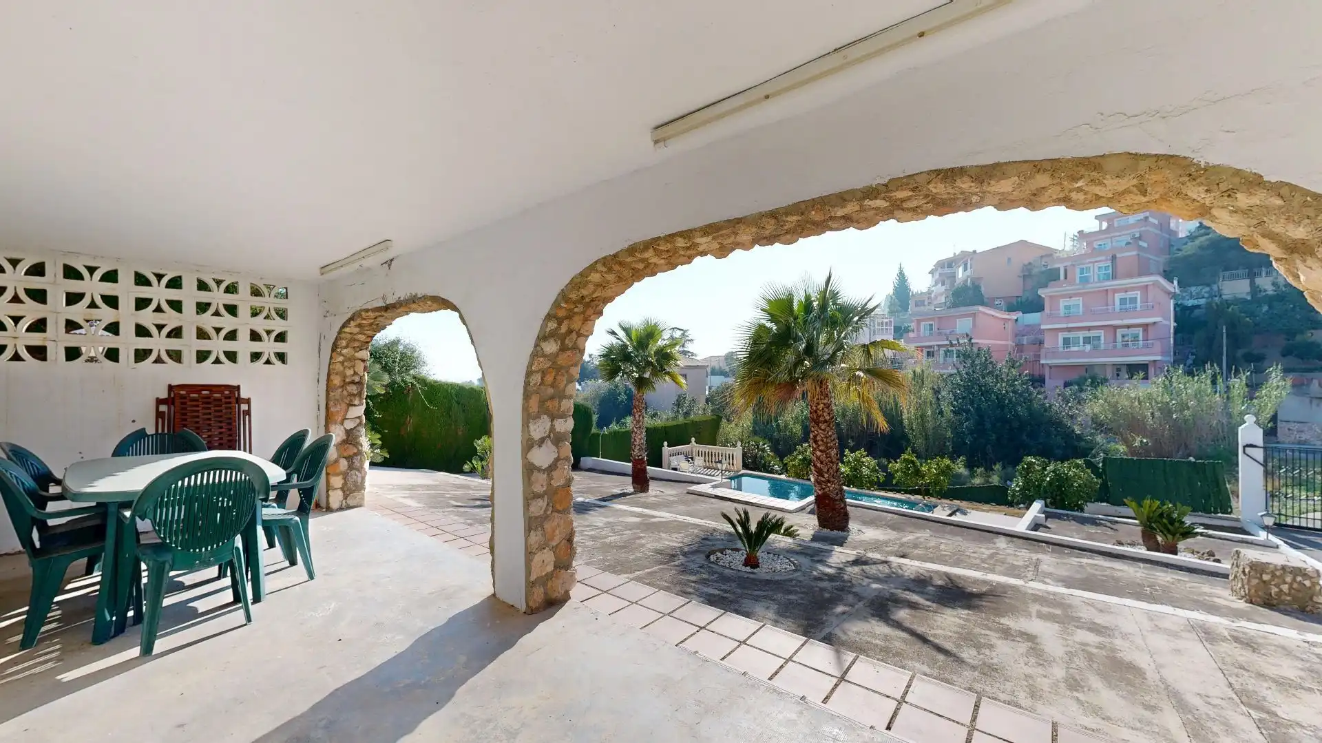 Terrasse von Haus oder Chalet zum Verkauf in Chiva mit Privatgarten und Abstellraum