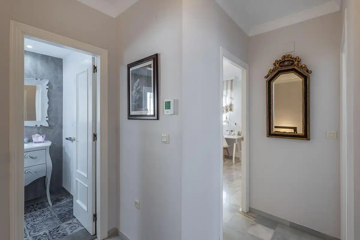 Casa adosada en venta en Motril con Terraza y Alarma
