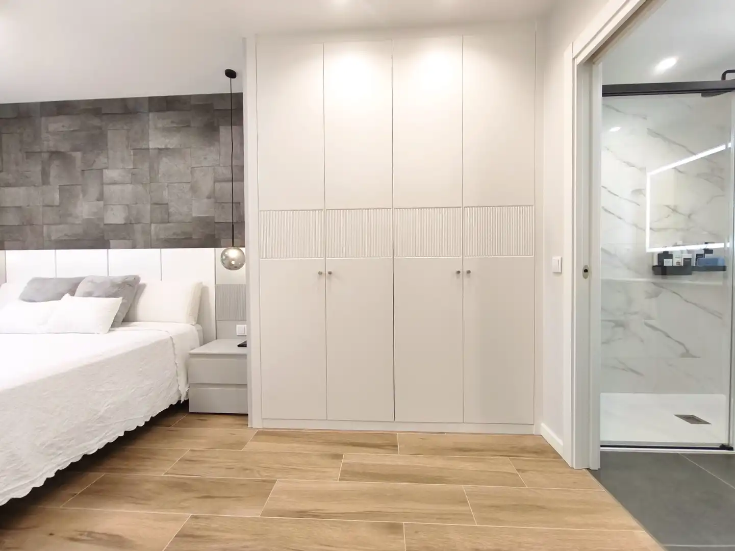 Schlafzimmer von Wohnung zum Verkauf in  Logroño mit Heizung, Privatgarten und Parkett